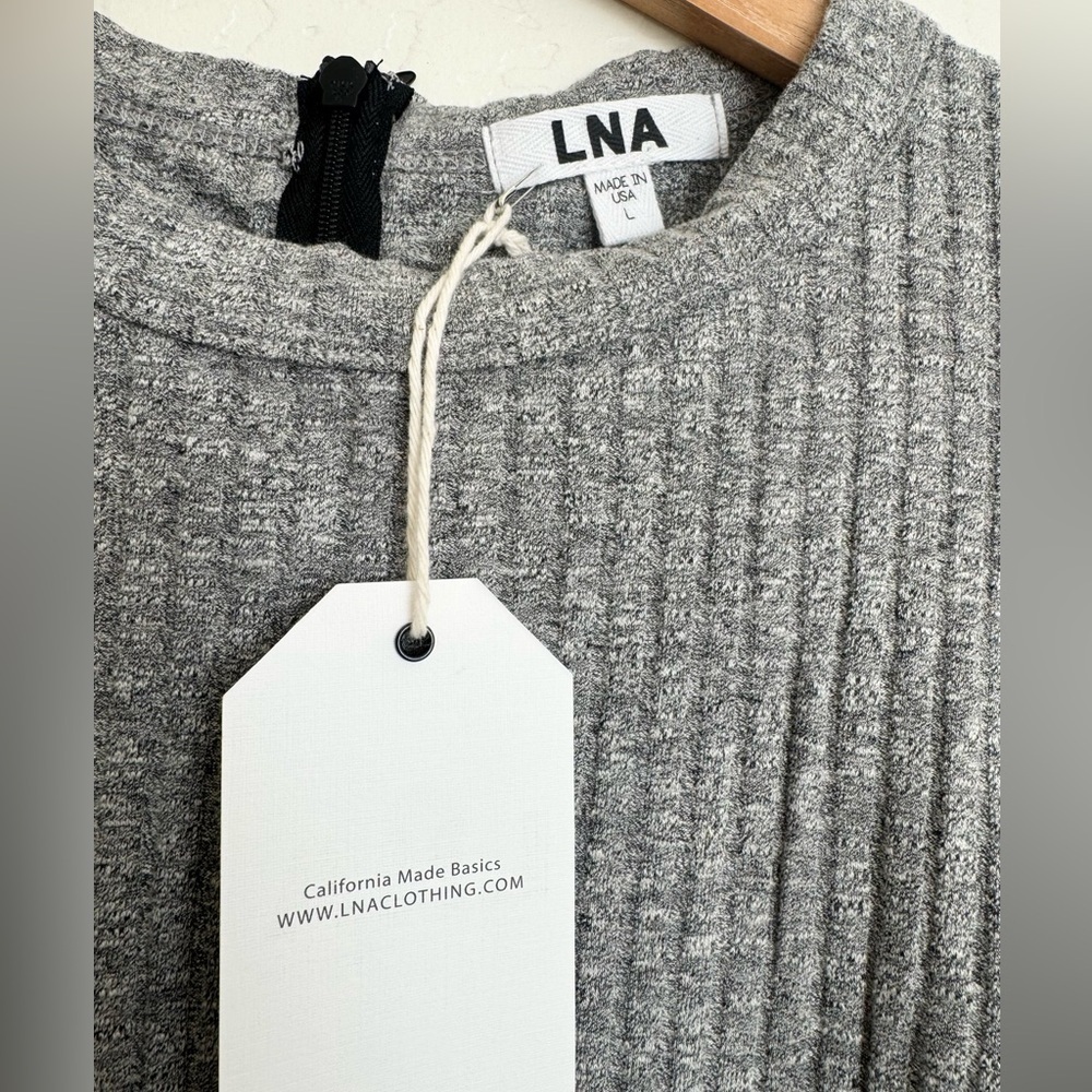NWT LNA Ashley Jane cold shoulder ribbed grey long-sleeve bodysuit size Large - Picture 4 of 5